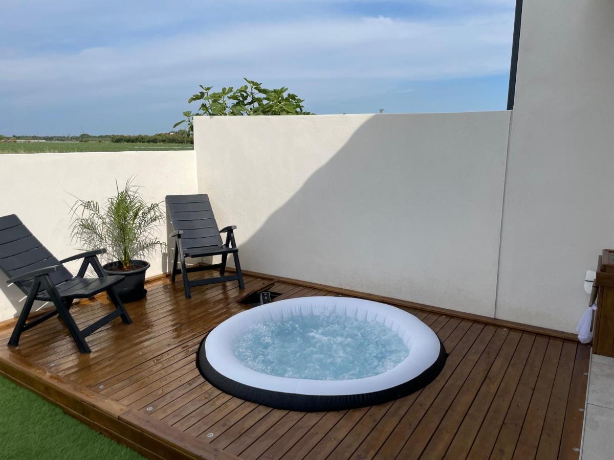 Appartement Avec Spa-Avril A Sept-Camargue 4 Personnes Сен-Лоран-Д'Эгуз Экстерьер фото